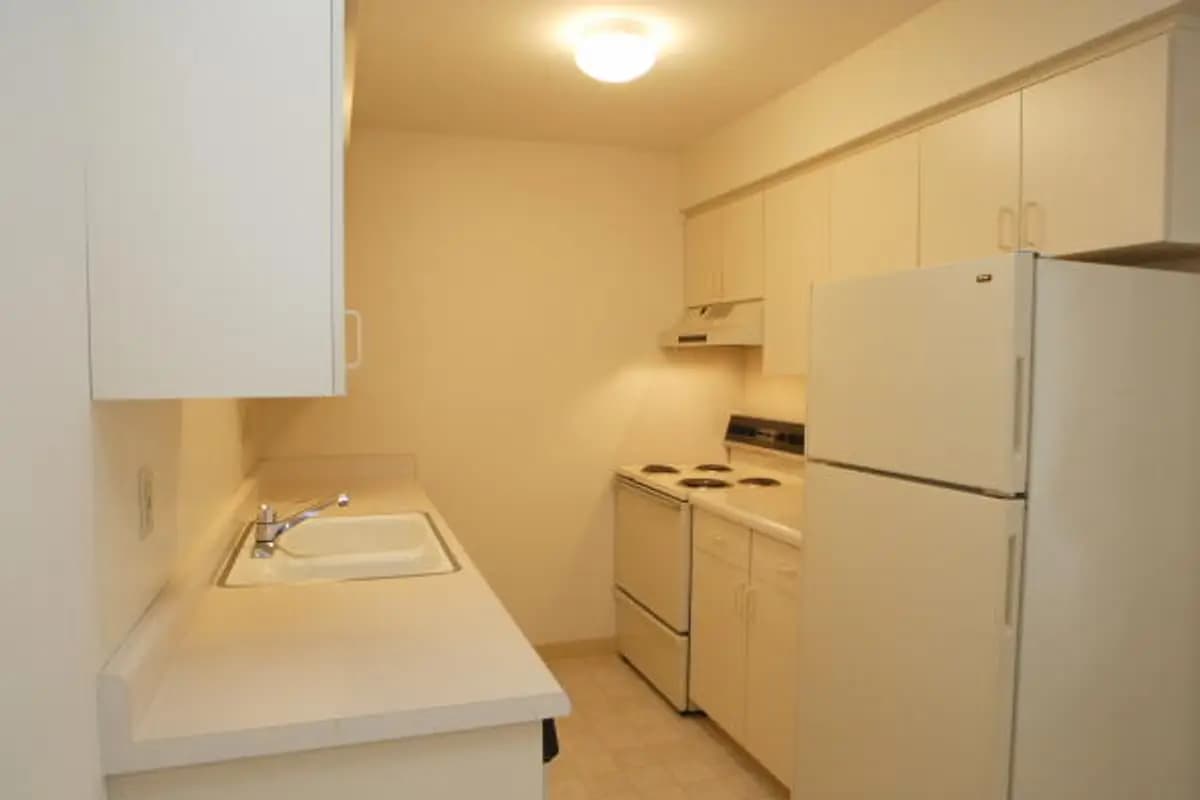 Kenosha apartments for rent - Property image - Petretti Apartment (1830 22nd Ave) - 1