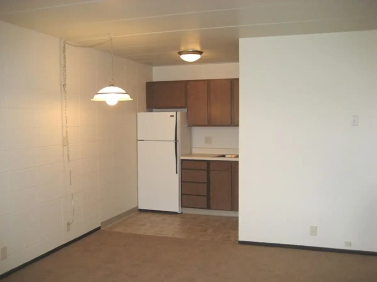 Kenosha apartments for rent - Property image - Maplewood Apartment (40th Street #19) - 3