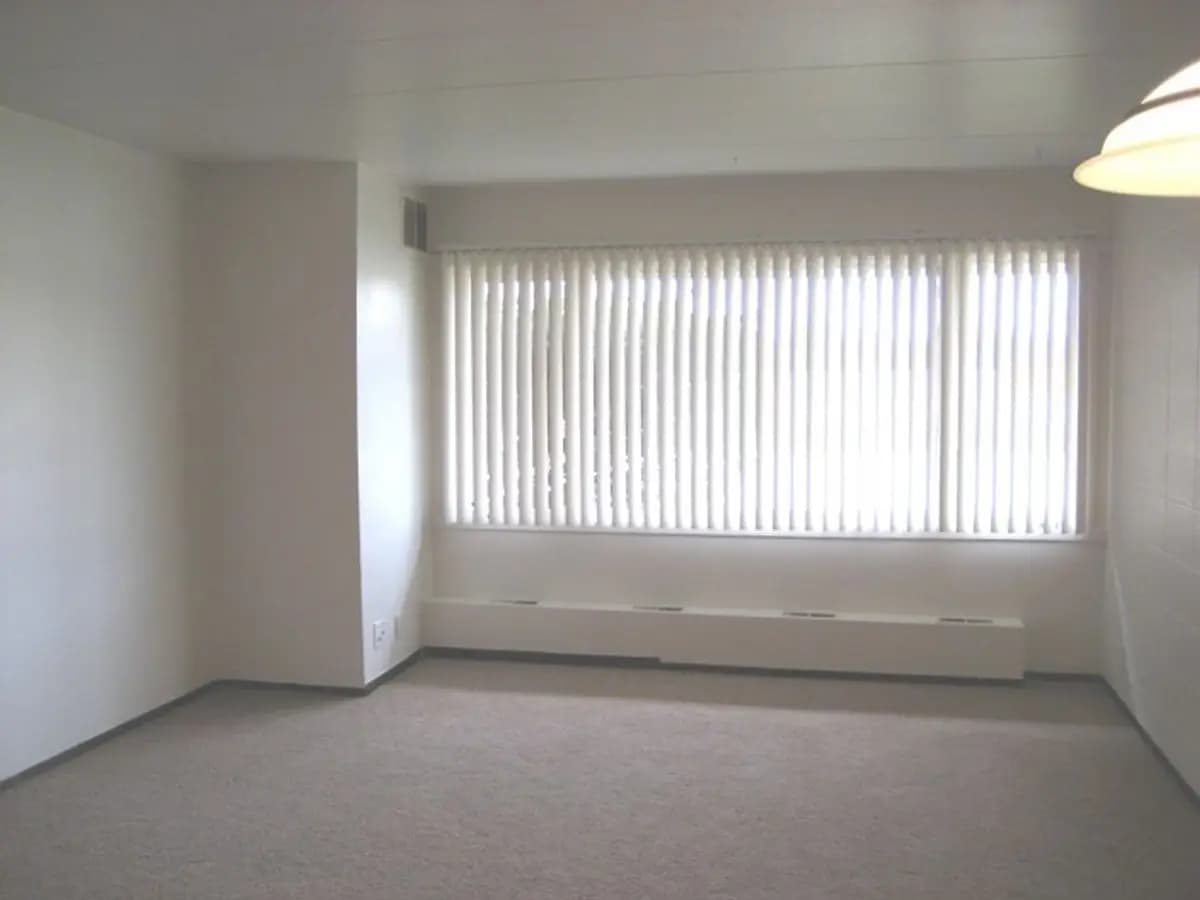 Maplewood Apartment (40th Street #19) - Apartment - 5