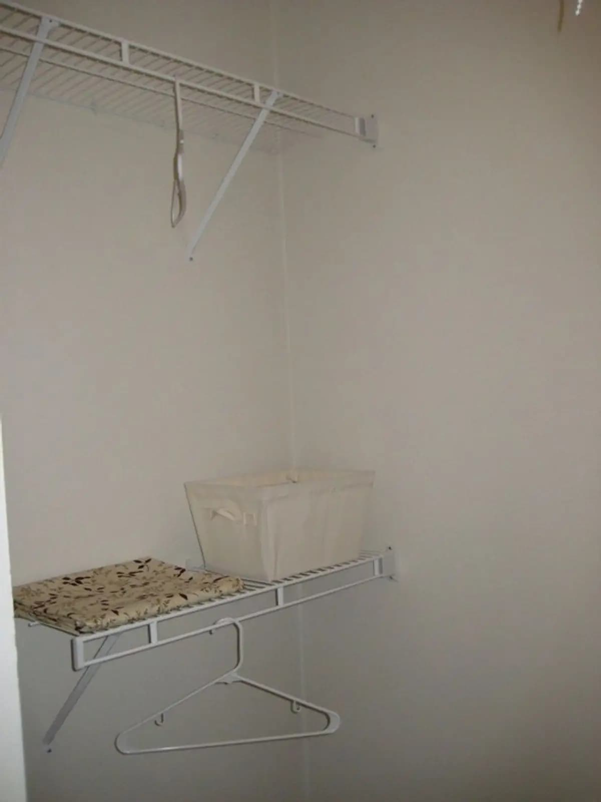Kenosha apartments for rent - image - large (4).jpg