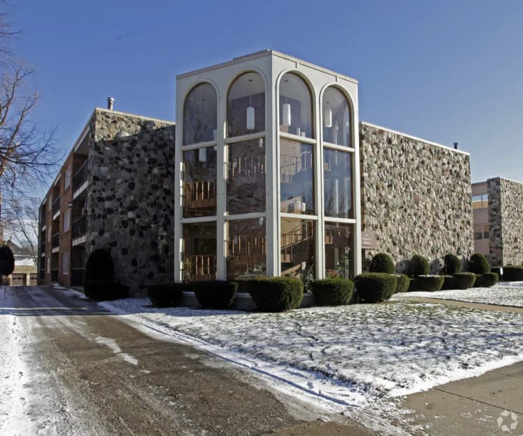 Kenosha apartments for rent - image - image (1).jpg