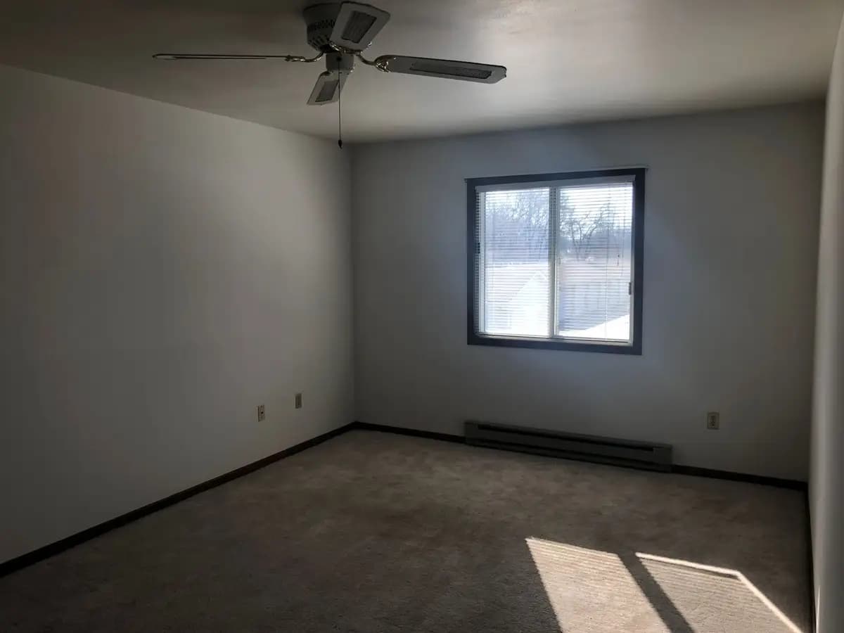 Lakewood Apartments - Apartment - 20
