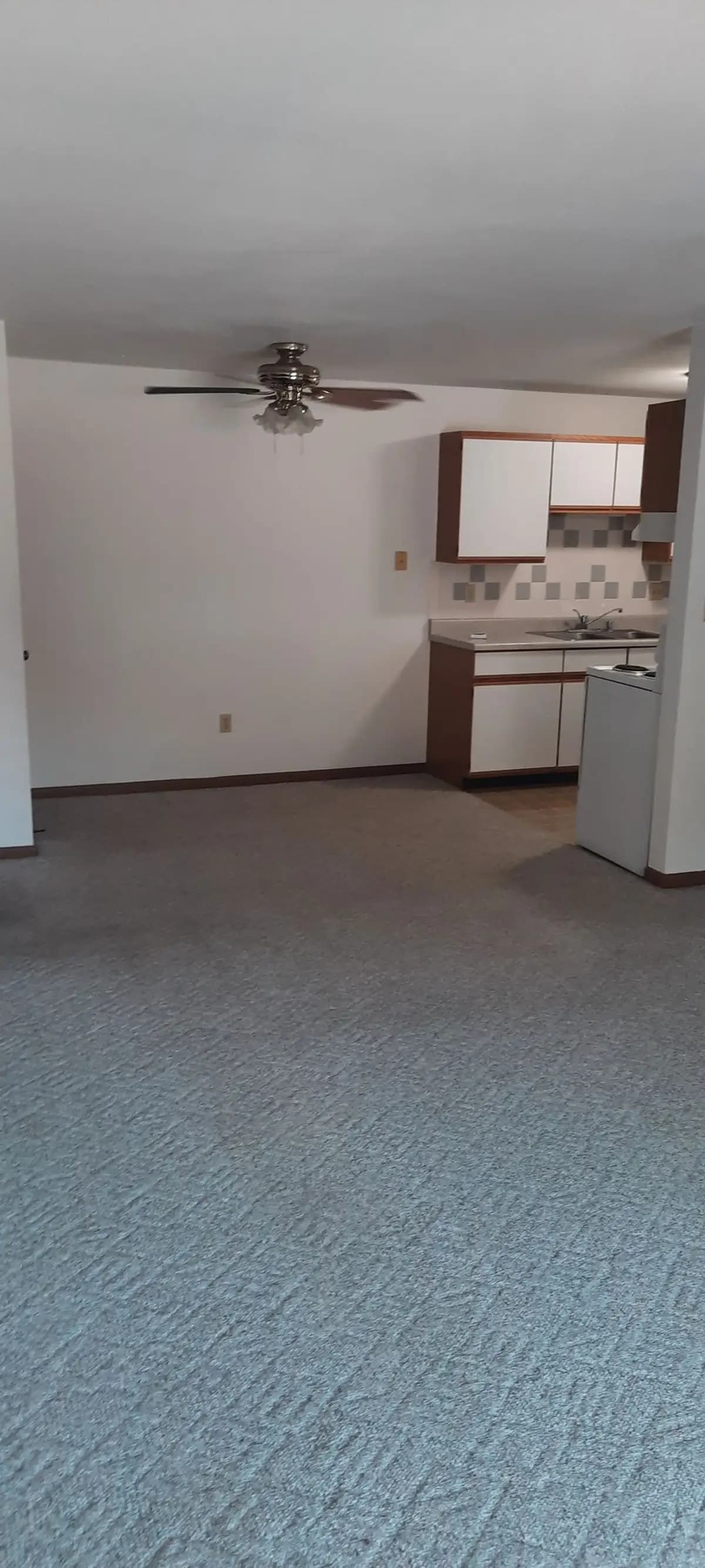 Lakewood Apartments - Apartment - 16