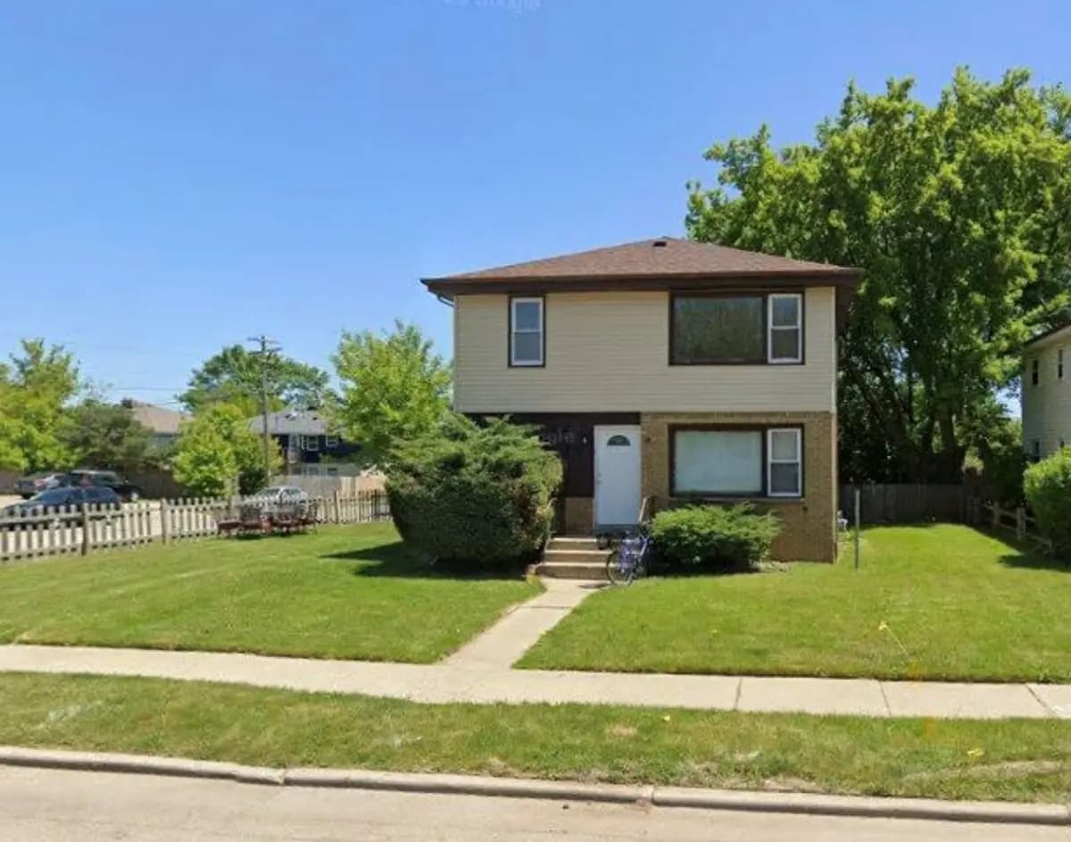 Kenosha apartments for rent - Property image - 4805 38th Ave Apartments Unit UPPER - 1