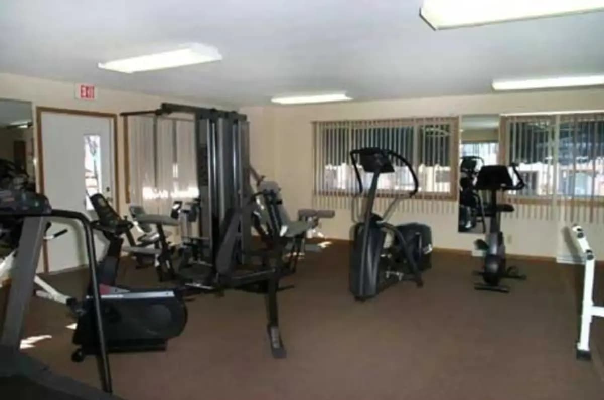 Shagbark Apartments - Apartment - 3