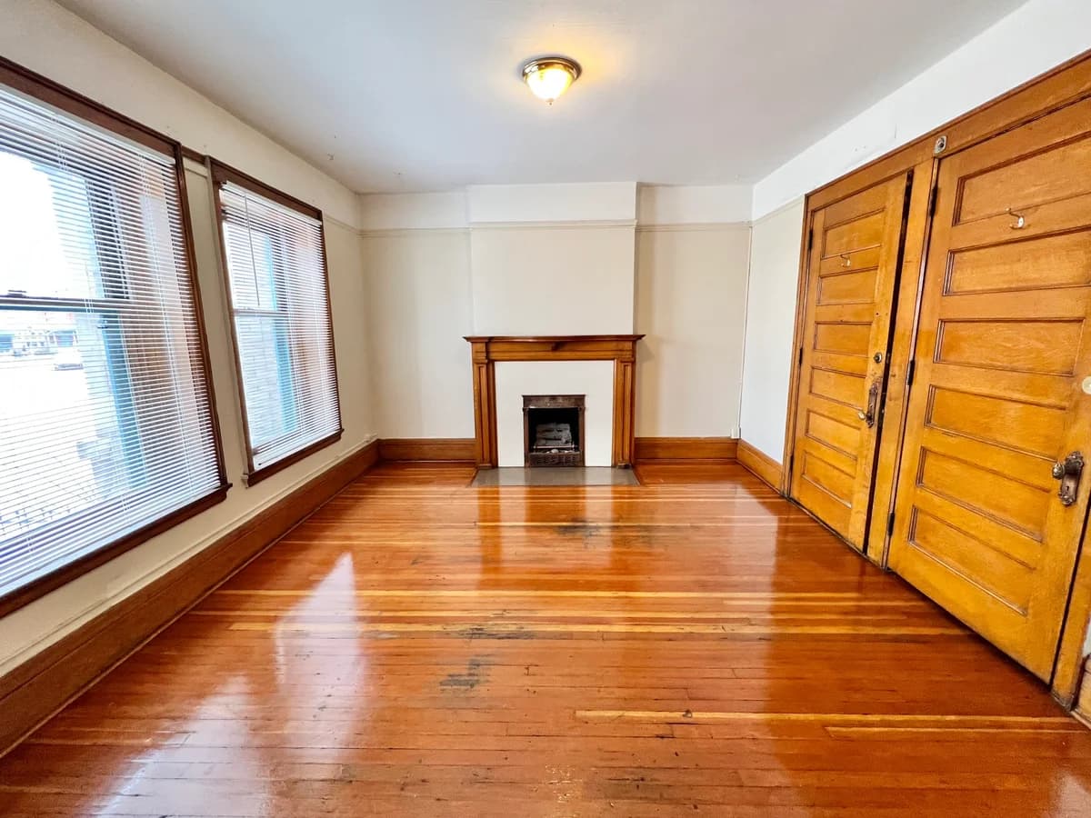 Kenosha apartments for rent - image - IMG_1084