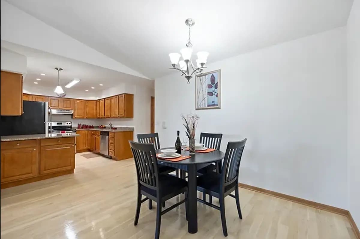 undefined apartments for rent - image - Capture 5.PNG - 3