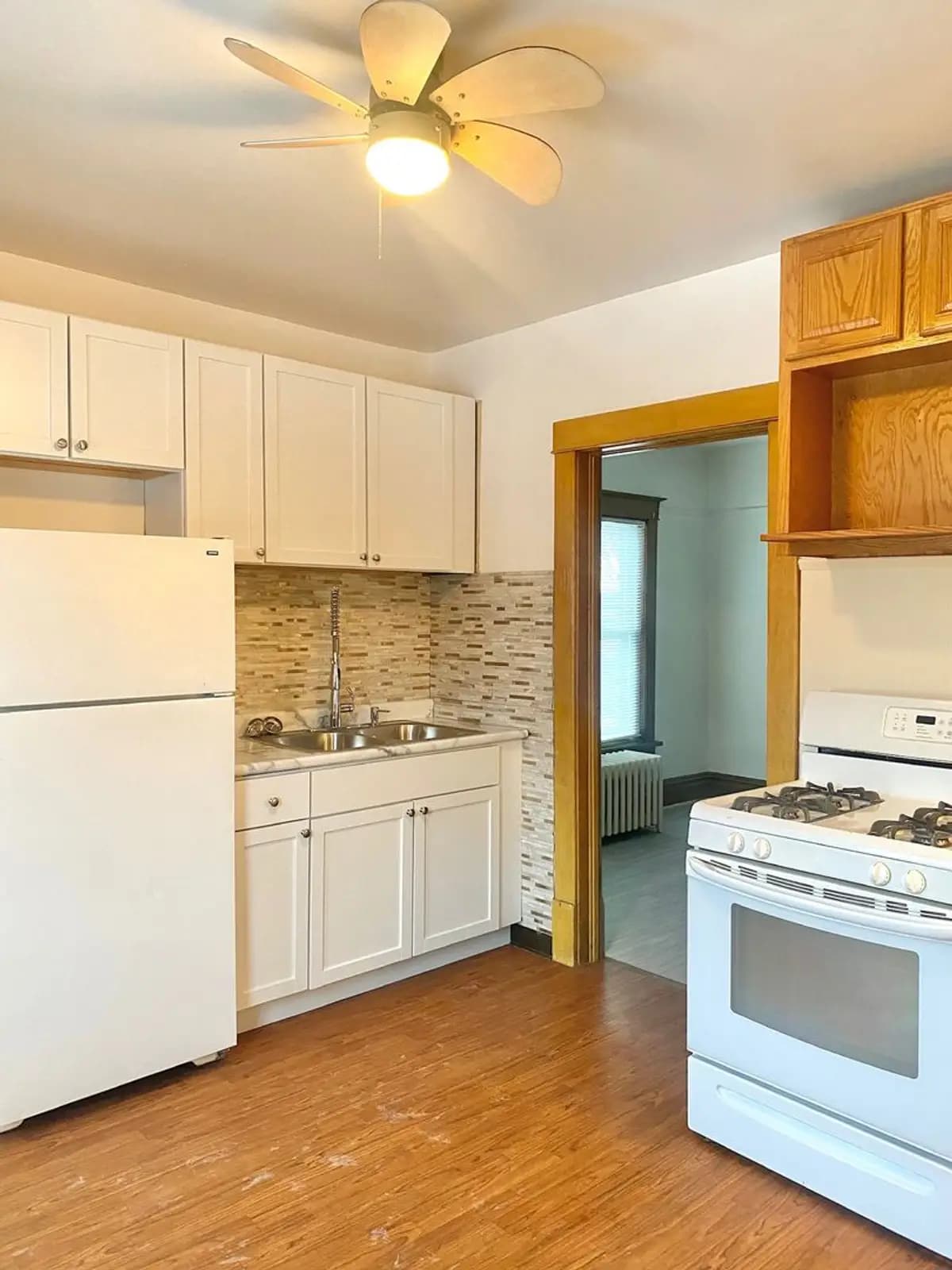 undefined apartments for rent - image - large (99).jpg - 0