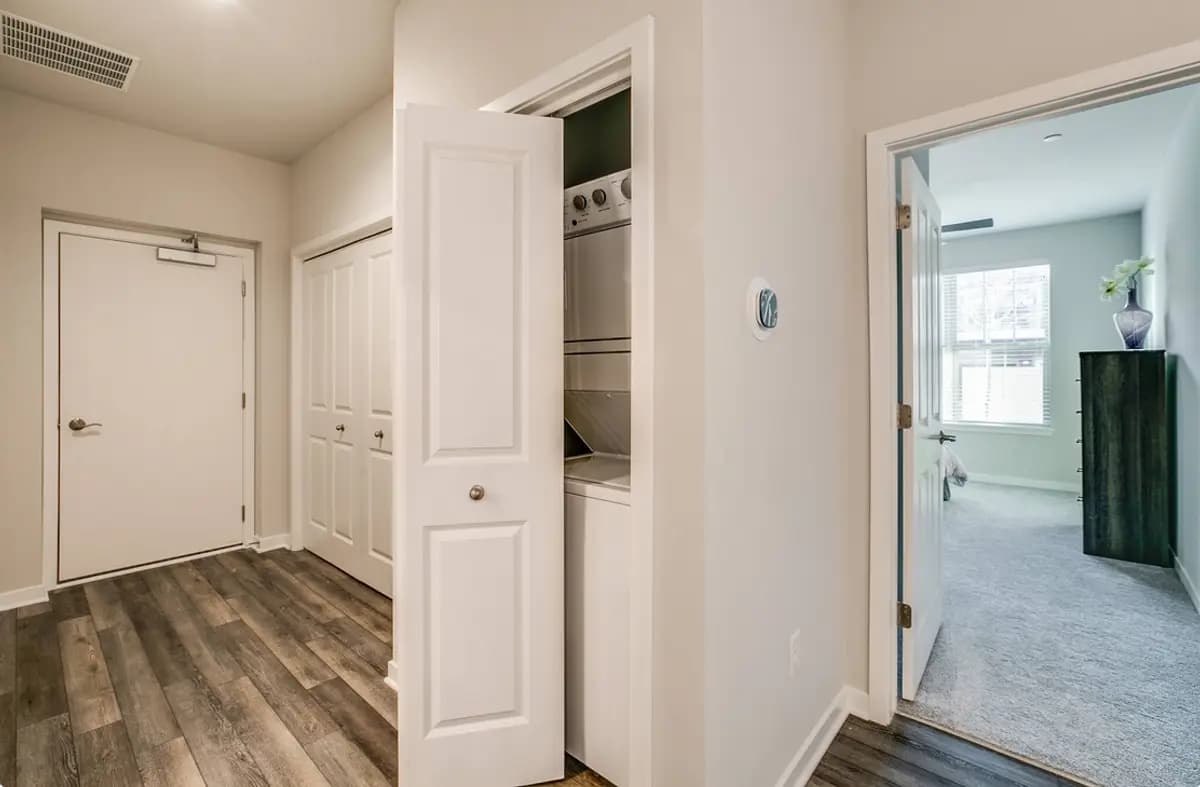 Kenosha apartments for rent - Property image - Market Square Apartments - 3