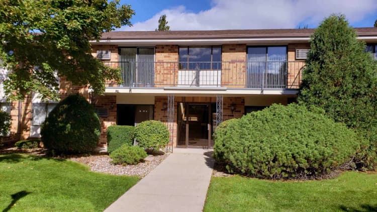 Kenosha apartments for rent - image - 20181017_113315edit2scaledown.jpg