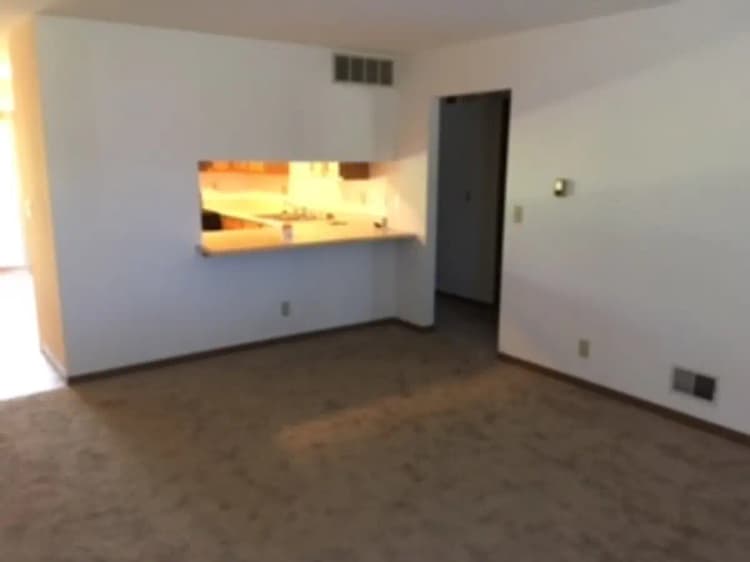 Kenosha apartments for rent - image - villa-rosa-apartments-kenosha-wi-building-photo (2).jpg
