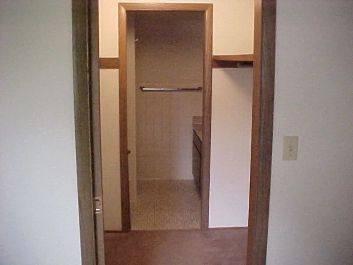 Kenosha apartments for rent - Property image - Imperial House - 3