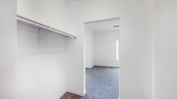 Kenosha apartments for rent - image - photo_6193b391c3a992.49736958.jpg