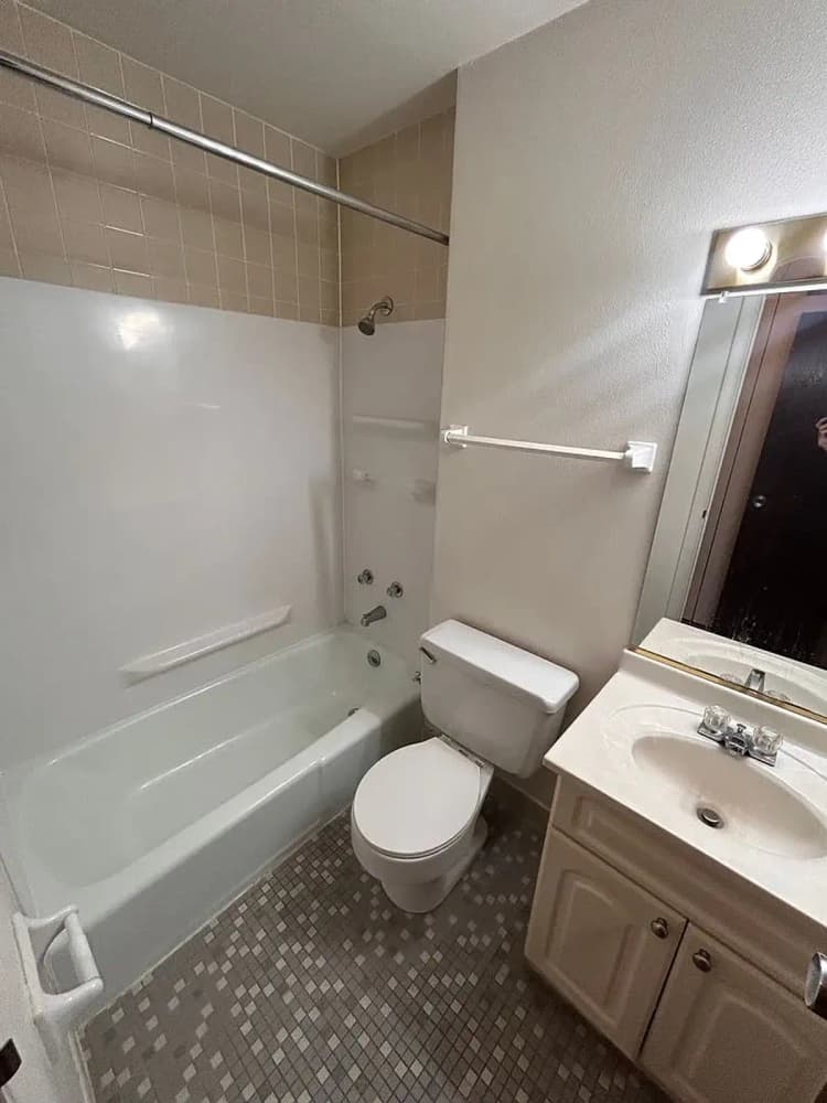 Kenosha apartments for rent - image - 06acff6bf4560f10d240f74a83a29511-uncropped_scaled_within_1536_1152.webp