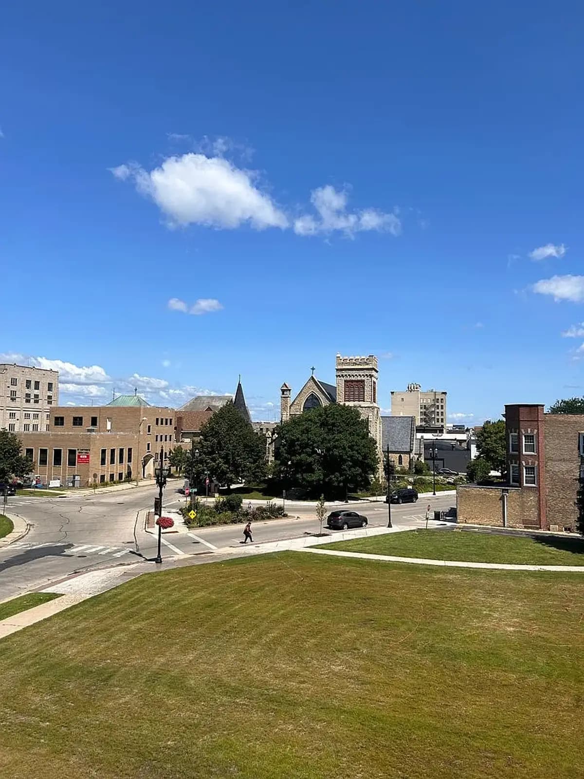 Kenosha apartments for rent - image - 46d7fe9a8bac986746aebba903b10d1b-uncropped_scaled_within_1536_1152.webp