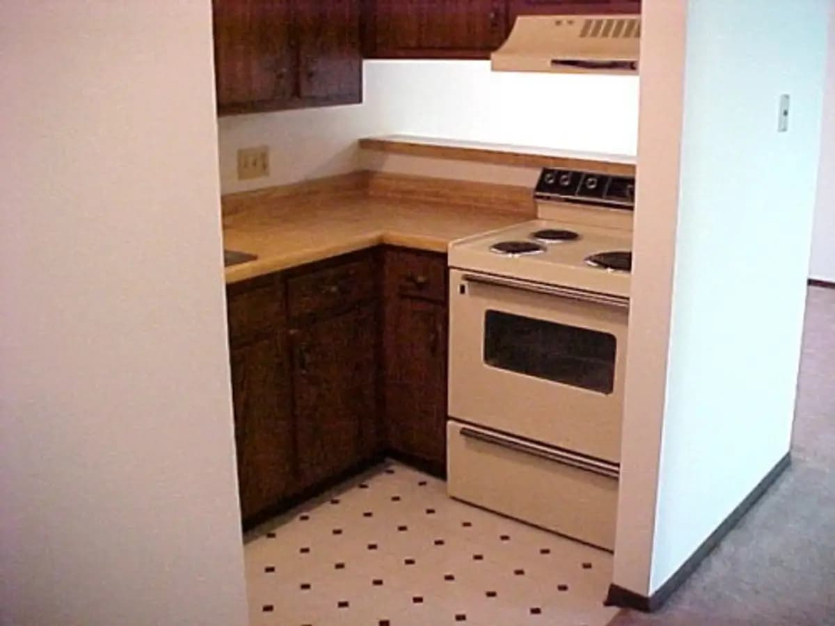 Kenosha apartments for rent - Property image - Villa Maria - 2