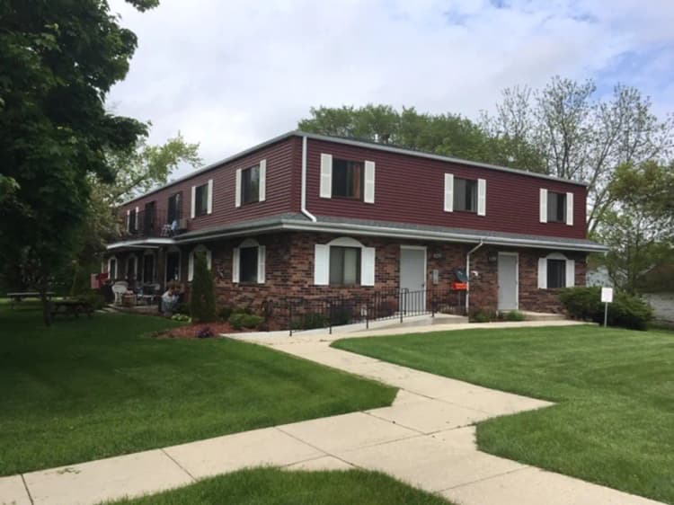 Kenosha apartments for rent - image - d631c9f9118b6893dd8b2745ddb7a38b.jpeg