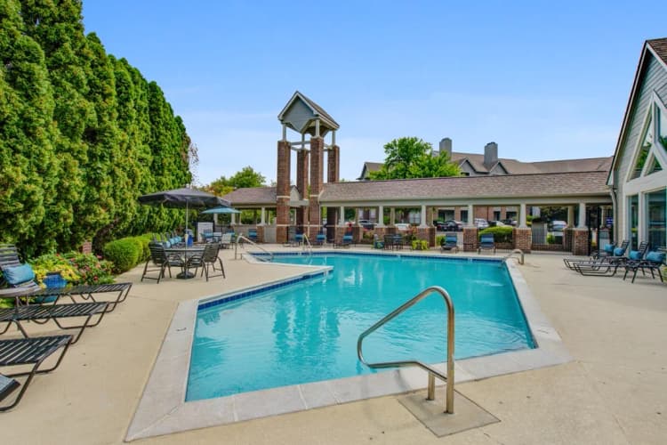 Kenosha apartments for rent - image - 18_Pool_ProspectPark_2021@3x.jpg