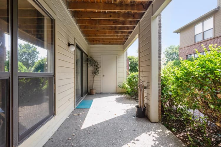 Kenosha apartments for rent - image - 09_Patio_ProspectPark_2018@3x.jpg