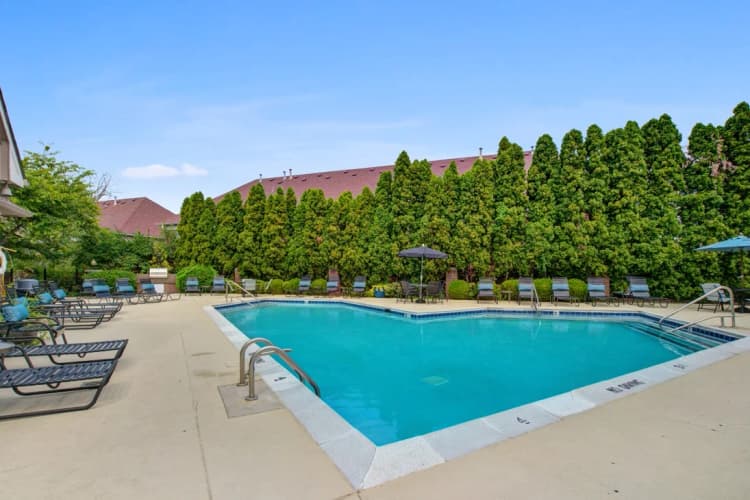 Kenosha apartments for rent - image - 20_Pool_ProspectPark_2021@3x.jpg