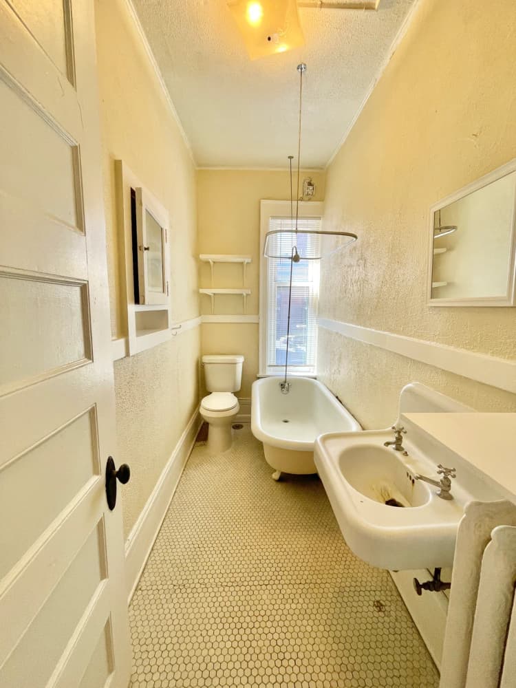 Kenosha apartments for rent - image - photo aug 29 2023, 11 32 11 am