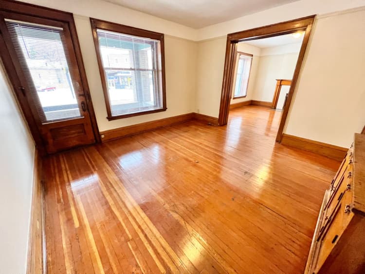 Kenosha apartments for rent - image - IMG_1088