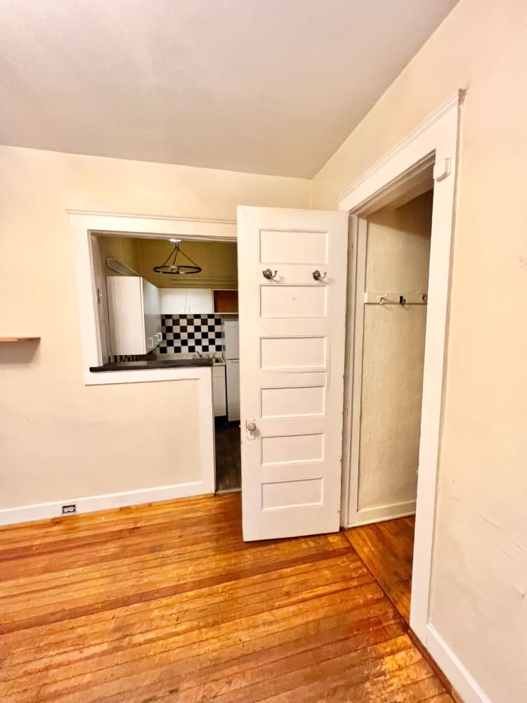 Kenosha apartments for rent - image - IMG_4779