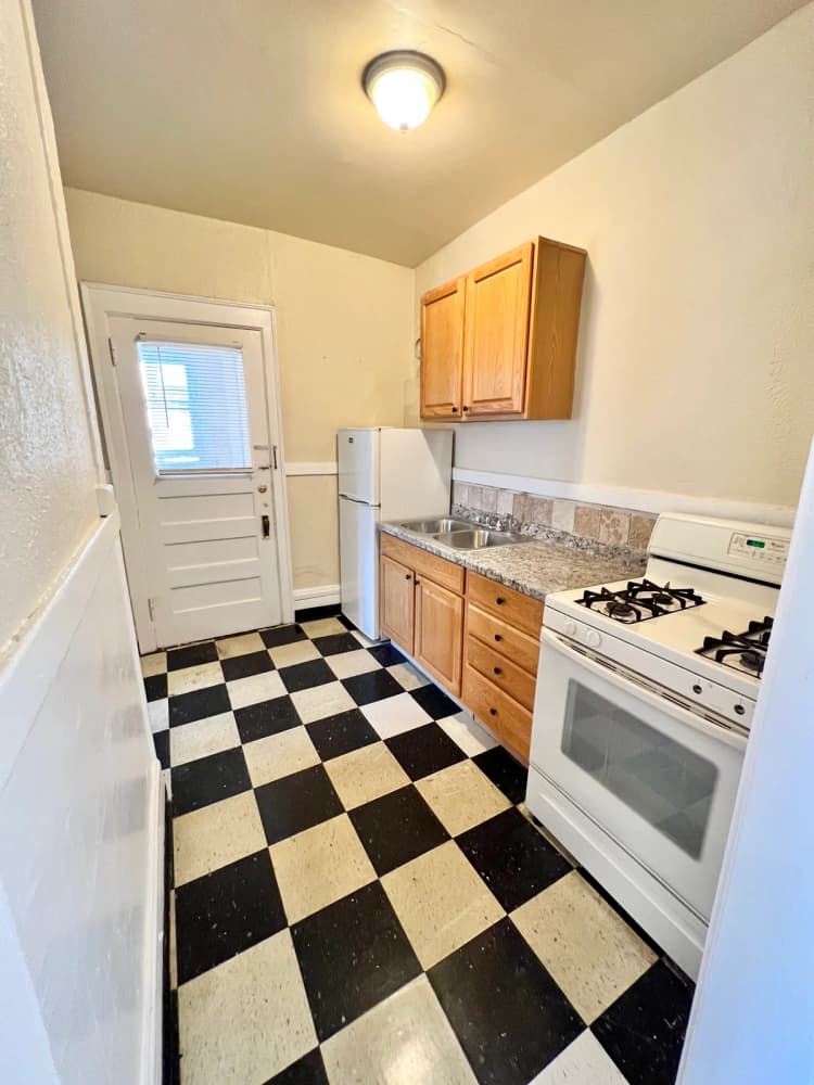 Kenosha apartments for rent - image - IMG_8772