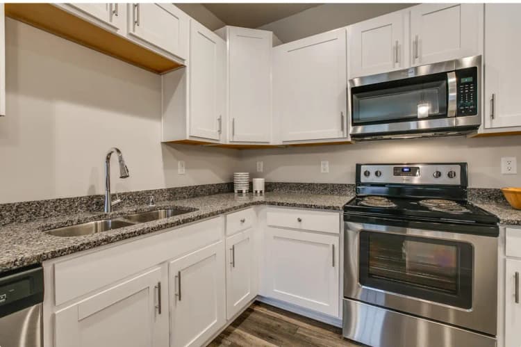 undefined apartments for rent - image - Screenshot 2024-09-09 at 18-17-23 Market Square Apartments - Apartments in Kenosha WI Apartments.com.png