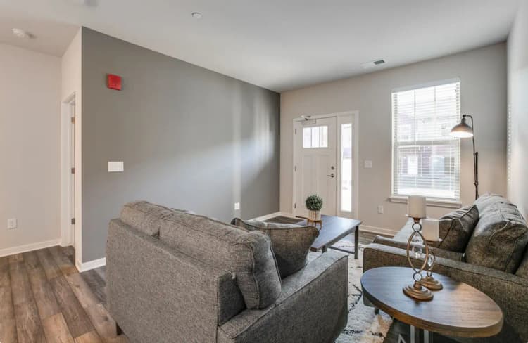 undefined apartments for rent - image - Screenshot 2024-09-09 at 18-17-39 Market Square Apartments - Apartments in Kenosha WI Apartments.com.png